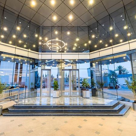 Warwick Riyadh Al Wezarat Exterior foto