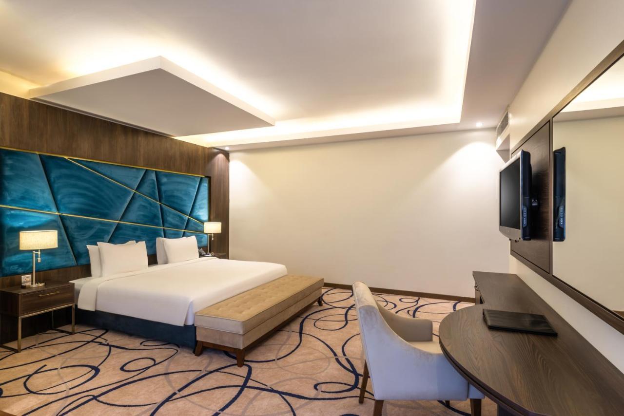 Warwick Riyadh Al Wezarat Exterior foto