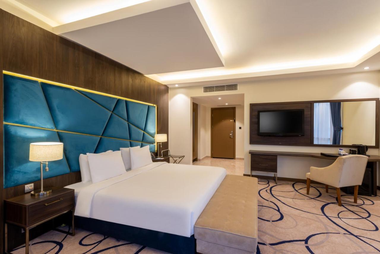 Warwick Riyadh Al Wezarat Exterior foto