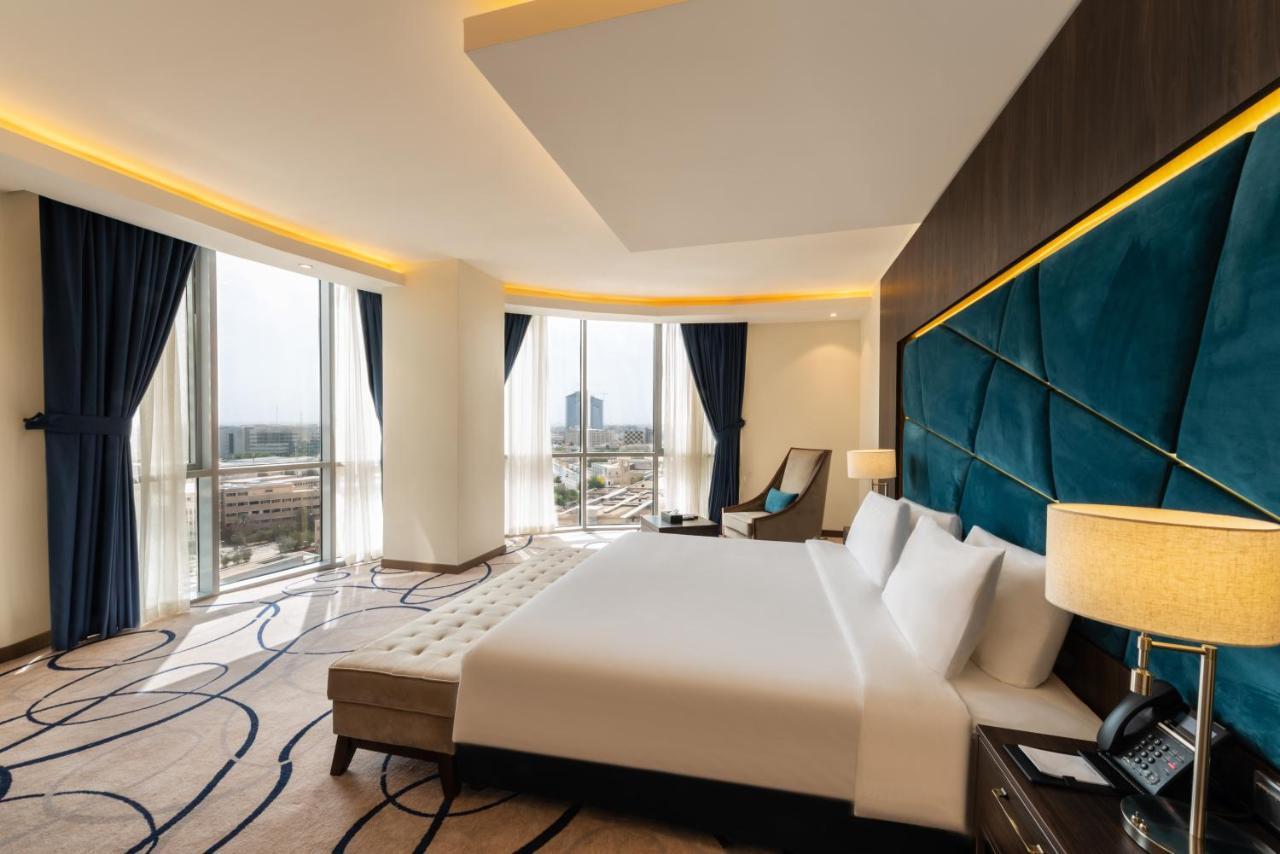 Warwick Riyadh Al Wezarat Exterior foto